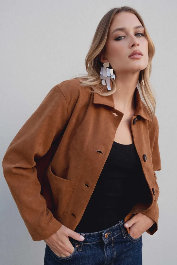 CHAQUETA CORTA EFECTO ANTE