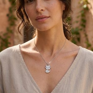 Gato Sentado con Circonitas Brillantes