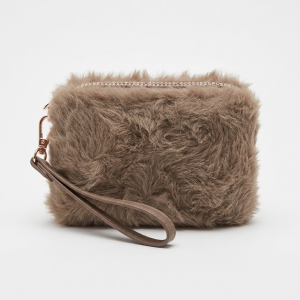 "Fluffy Chic"
